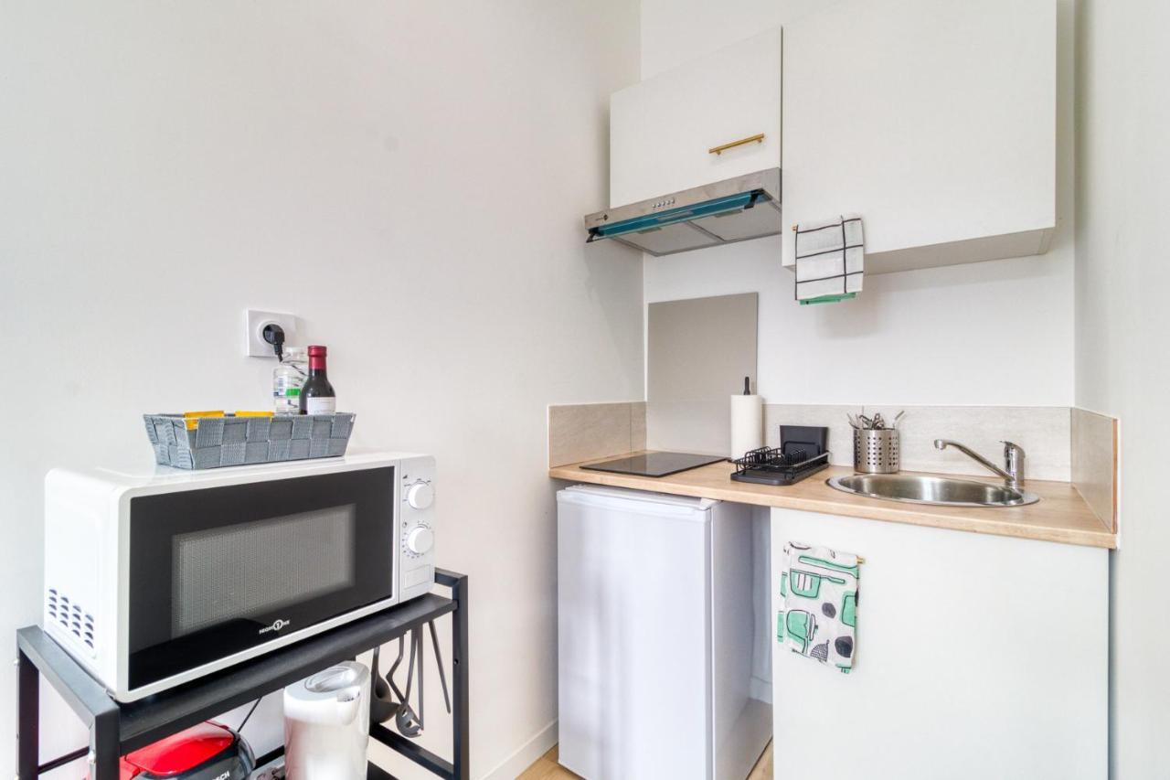 1225location Apartment *